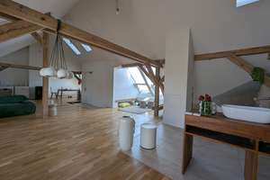 VIDEO Penthouse LOFT  ZENTRAL -  RUHIG -  HELL - AUSSICHT - GARTEN - PARKPLÄTZE – Glückstraße 7, 90763 Südstadt Industriegebiet, Fürth – Vorschaubild 2