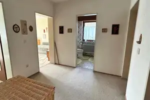 Doppelhaushälfte in ruhiger Wohnlage mit weitläufigem Garten – Miesbach (Kreis) – Vorschaubild 9