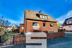 Einfamilienhaus in Helmbrechts – Die vollständige Adresse der Immobilie erhältst du vom Anbieter., 95233 Helmbrechts – Vorschaubild 1