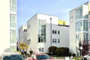 Vermietete 2-Zimmer-Wohnung mit Wintergarten im 2. OG einer ruhigen Wohnanlage in Berlin-Buckow