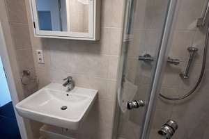 Schöne 2 Zimmer DG-Wohnung, Nähe FH und Vinzenzkrankenhaus – Die vollständige Adresse der Immobilie erhältst du vom Anbieter., 40476 Derendorf, Düsseldorf – Vorschaubild 9