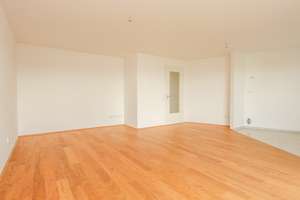 Gut geschnittene 4-Zimmer-Wohnung mit Balkon – 81245 Obermenzing, München – Vorschaubild 6