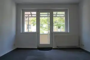 ERSTBEZUG NACH RENOVIERUNG # 2 ZIMMER-WOHNUNG # MIT BALKON # AM HANSEPLATZ! – Reißhausstraße 15, 99085 Erfurt – Vorschaubild 4