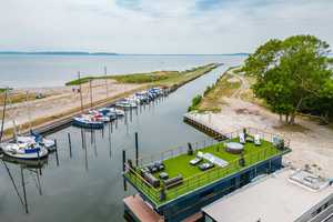 LUXUS Hausboot - 3 Etagen - 100m² Wohnen + 120 m² SONNENTERRASSE - Kamin, Kino, komplett individuell – Potsdam – Vorschaubild 5