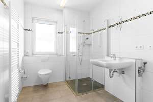 Lichtverwöhnte Penthousewohnung ! Barrierefrei + Energiesparend !
 – 63065 Klinikum Offenbach, Offenbach am Main – Vorschaubild 13