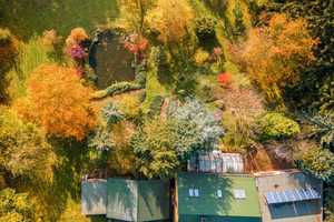 Exklusives Anwesen bei Chemnitz: Einfamilienhaus mit Poolhaus, Carport, Teich & Parkgarten in Flöha – Mittelsachsen (Kreis) – Vorschaubild 2