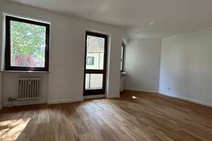 Einziehen statt renovieren – gepflegte 2-Zimmer-Wohnung in zentraler Lage – Die vollständige Adresse der Immobilie erhältst du vom Anbieter., 81379 Obersendling, München – Vorschaubild 2