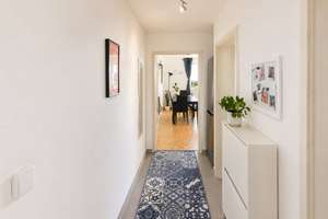 Vermietete 2-Zimmer-Wohnung | Balkon | Ruhige Lage | Aufzug – Phantasiestraße 5, 81827 Waldtrudering, München – Vorschaubild 4