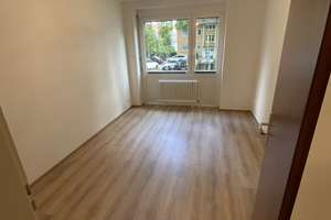 Schön geschnittene, frisch komplett sanierte 3-Zimmer-Wohnung  mit Balkon in der Schinnrainstraße 3 – Schinnrainstraße 3, 76227 Durlach, Karlsruhe – Vorschaubild 6