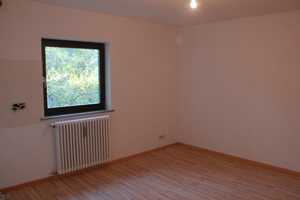 Helle, freundliche 3-Zi-Wohnung in 2-Fam-Haus mit Südbalkon in ruhiger, grüner Lage – Brunhildenstrasse 39, 85579 München (Kreis) – Vorschaubild 10