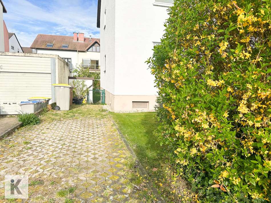 PKW-Abstellplatz
