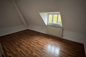 Ansprechende 3-Zimmer-Dachgeschosswohnung mit EBK in Pforzheim – Sponheimstr. 8, 75175 Nordstadt, Pforzheim – Vorschaubild 4