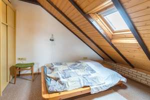 Familienglück auf drei Ebenen – Großzügige Doppelhaushälfte mit Kamin, Wintergarten und Traumgarten – Die vollständige Adresse der Immobilie erhältst du vom Anbieter., 44267 Benninghofen, Dortmund – Vorschaubild 18