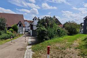Mehrgenerationenhaus mit Potenzial und Traumgarten – Esslingen (Kreis) – Vorschaubild 1