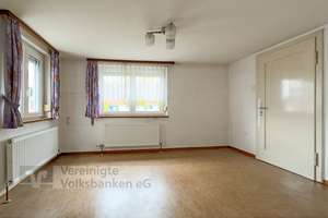 SANIERUNGSBEDÜRFTIGES EFH MIT SCHEUNE & EINZELGARAGE IM HERZEN VON PLIEZHAUSEN! – Die vollständige Adresse der Immobilie erhältst du vom Anbieter., 72124 Pliezhausen – Vorschaubild 8
