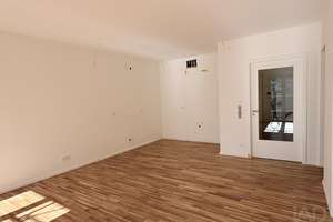 Ab Juli bezugsfertig und KFW 40 förderfähig! Moderne 2-Zimmer-Wohnung mit einem Südbalkon – Die vollständige Adresse der Immobilie erhältst du vom Anbieter., 13158 Wilhelmsruh, Berlin – Vorschaubild 3