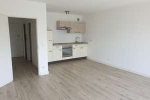 Modernisierte  1-Zimmer-Wohnung mit gehobener Innenausstattung in Erbpacht , incl. TG Stellplatz – Schleißheimer Straße 21, 85748 Garching bei München – Vorschaubild 3