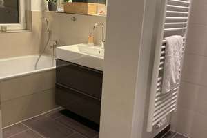 Attraktives 4,5-Zimmer-Reihenhaus mit gehobener Innenausstattung und EBK in Großhansdorf – Die vollständige Adresse der Immobilie erhältst du vom Anbieter., 22927 Großhansdorf – Vorschaubild 18