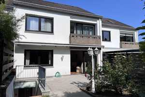 Hofheim-Marxheim - großes Reihenhaus in ruhiger Lage mit großer Terrasse, Garten und Garage! – Frankfurter Straße 00, 65719 Main-Taunus-Kreis – Vorschaubild 1