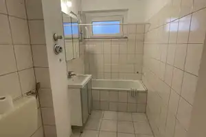 Lichtdurchflutete 2,5-Zimmer-Wohnung in Berlin-Spandau – Individuell gestaltbar – Heerstraße 396, 13593 Berlin – Vorschaubild 8