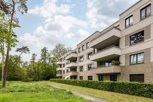 Geschmackvolle Neubauwohnung mit Südwest-Terrasse, Garten & optionalem Stellplatz in Dahlem – Die vollständige Adresse der Immobilie erhältst du vom Anbieter., 14195 Dahlem, Berlin – Vorschaubild 2