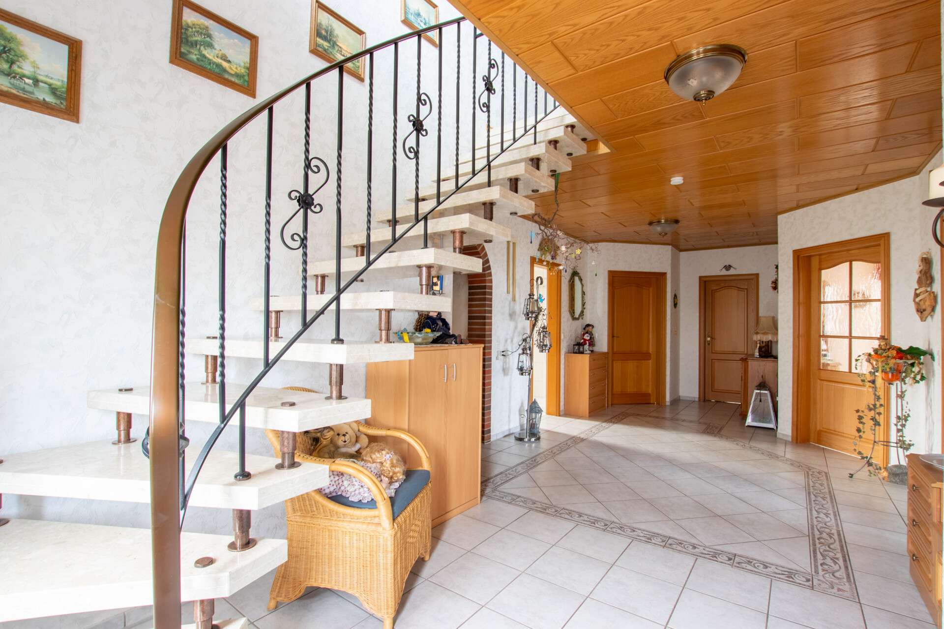 Immobilie in Westerholt - Gepflegter Bungalow in Ostfriesland mit Garage und Garten - Bild 3