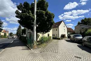 TerrassenWohnung in zweiter Reihe. Stabil vermietet.