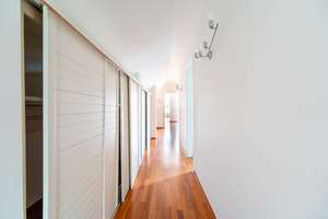 Wohnen zwischen Natur und urbaner Nähe – Dachgeschosswohnung mit Galerie und zwei Balkonen – Die vollständige Adresse der Immobilie erhältst du vom Anbieter., 80939 Obere Isarau, München – Vorschaubild 24