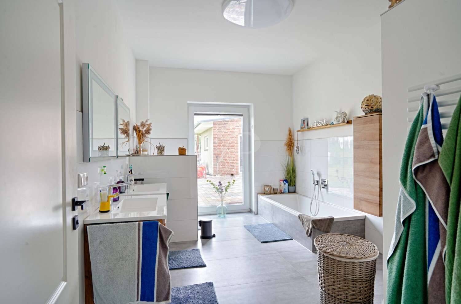 Immobilie in Altenpleen - Neuwertiger Bungalow mit großzügiger Ausbaureserve in Feldrandlage - Bild 3