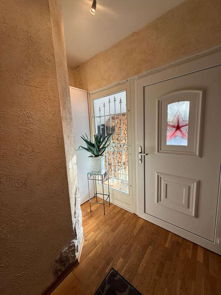 Immobilie in Neustadt am Rübenberge - Helle 3–4-Zimmer-Wohnung mit großer Dachterrasse, Kamin, Sauna und Garage in Neustadt am Rübenberge - Bild 3