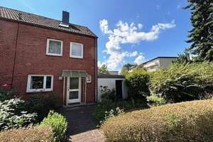 Reihenendhaus mit Potential – Die vollständige Adresse der Immobilie erhältst du vom Anbieter., 23843 Bad Oldesloe – Vorschaubild 1