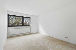 Reiheneckhaus in München / Einmalige Raumaufteilung / 5 Zimmer, Garten & viel Potenzial und TG-Platz – Die vollständige Adresse der Immobilie erhältst du vom Anbieter., 81673 Echarding, München – Vorschaubild 19