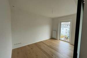Moderne, helle, kernsanierte zentrale 2,5-Zi-Wohnung mit grossem Balkon in Lörrach – Mozartstraße 8, 79539 Lörrach – Vorschaubild 10