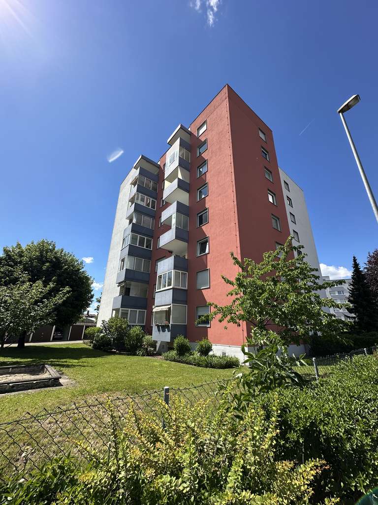 Immobilie in Grenzach-Wyhlen - Hochinteressanter Preis , sehr gepflegte Wohnung im Hochparterre, nicht vermietet - Bild 2