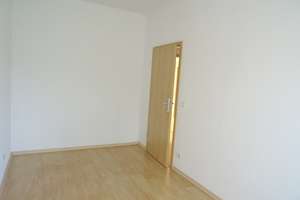 Moderne DG-Whg : 3 Zimmer + Balkon + Schickes Wannenbad – Wartburgstr. 14, 9126 Bernsdorf, Chemnitz – Vorschaubild 16