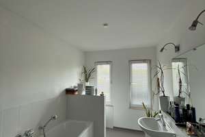2,5 Zimmer Wohnung im Dachgeschoss zu vermieten! – Roonstraße 8, 53173 Godesberg-Villenviertel, Bonn – Vorschaubild 7