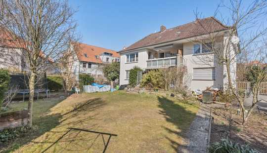 Bild von 2-Familienhaus mit Gewerbeeinheit, Ausbaureserve und großem Grundstück am Maschsee