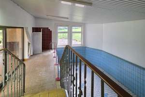 Außergewöhnliches Einfamilienhaus im Dornröschenschlaf - Schwimmbad inklusive – Die vollständige Adresse der Immobilie erhältst du vom Anbieter., 31787 Hameln – Vorschaubild 32