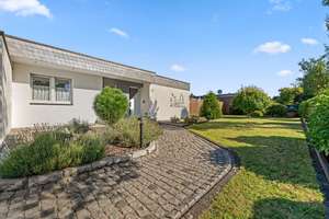 Einladender Bungalow mit modernem Ausbau und schönem Garten mit Pool – Die vollständige Adresse der Immobilie erhältst du vom Anbieter., 41189 Wickrathberg, Mönchengladbach – Vorschaubild 24