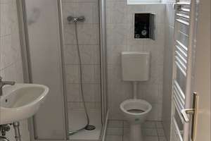 3 Raumwohnung mit Dusche – Auenstraße 13, 6749 Bitterfeld-Wolfen – Vorschaubild 4