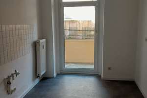 Interesse? Attraktive Drei-Zimmer-Wohnung mit Balkon – 8525 Bahnhofsvorstadt, Plauen – Vorschaubild 2