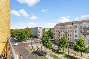 Saniertes Gründerzeit-Juwel in Friedrichshain: Helle 1-Zimmer-Wohnung mit Balkon, 53 m² – Die vollständige Adresse der Immobilie erhältst du vom Anbieter., 10243 Friedrichshain, Berlin – Vorschaubild 7