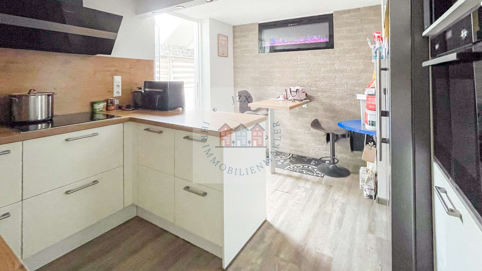 Immobilie in Bad Schmiedeberg - Vollvermietet mit Garten, Garagen und Stellplätzen - Bild 1