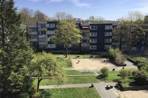 Mitten in Steele! Familiengerechte 3-Raum-Wohnung mit großem Balkon! WBS erforderlich! – Käthe-Kollwitz-Straße 5, 45276 Steele, Essen – Vorschaubild 1