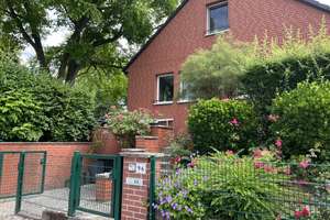 Geräumiges 5-Zimmer Einfamilienhaus in Berlin-Biesdorf (Marzahn)