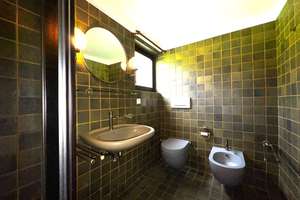 FREESTANDING HOUSE! 180 m² living space, 6-room, 5-bed, 3.5-bath and outdoor sauna! *18 min to Clay* – Die vollständige Adresse der Immobilie erhältst du vom Anbieter., 65388 Schlangenbad – Vorschaubild 16
