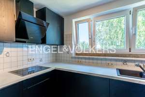 Bezugsfreie 3-Zimmer Wohnung mit Balkon in ruhiger Lage – Die vollständige Adresse der Immobilie erhältst du vom Anbieter., 70439 Stammheim-Mitte, Stuttgart – Vorschaubild 2