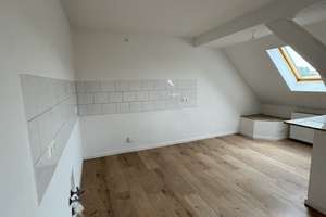 Helle frisch renovierte Dachgeschosswohnung – Wolfenbütteler 2, 39112 Sudenburg, Magdeburg – Vorschaubild 10