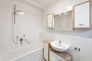 Altersgerecht Wohnen Helle 2-Zimmer-Wohnung mit Balkon,  Aufzug und Stellplatz – Antonie-Werr-Straße 4, 97082 Zellerau, Würzburg – Vorschaubild 10