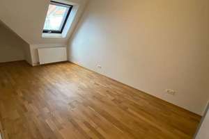 Exklusive 3-Zimmer-Wohnung mit Dachterrasse, TG-Stellplatz und EBK in Neuehrenfeld – Lukasstraße 16 A, 50823 Neuehrenfeld, Köln – Vorschaubild 9